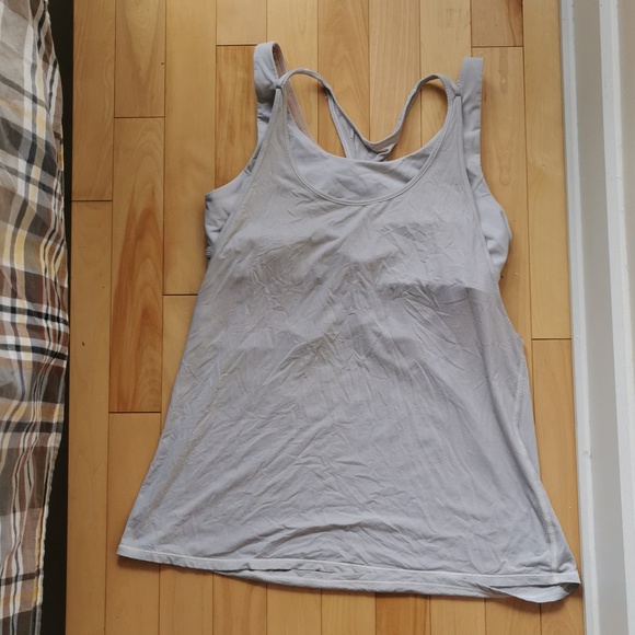 Lululemon top - Picture 2 of 2